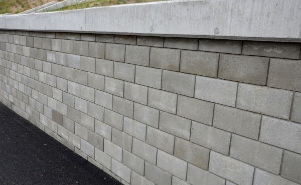 Masonry Retaining Wall Repair